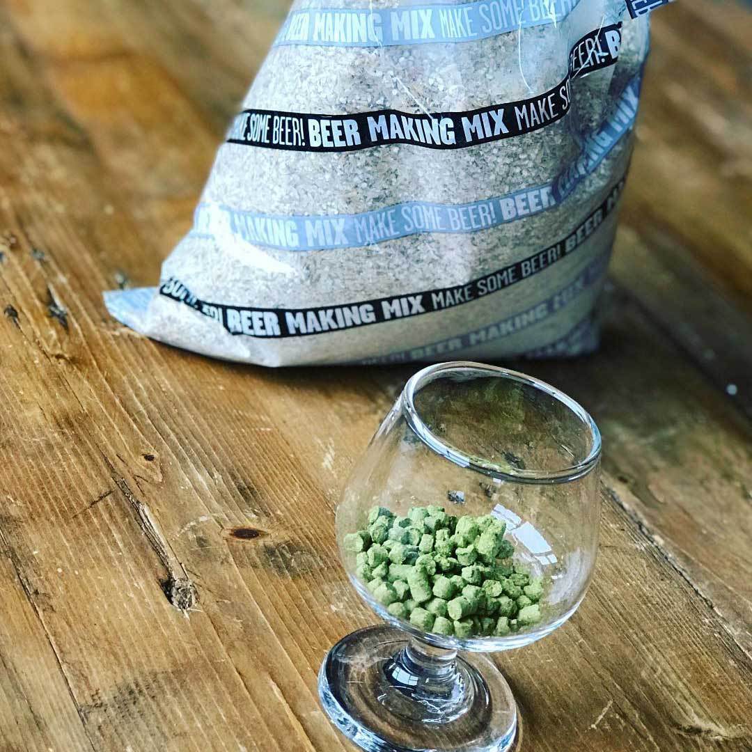 BROOKLYN BREW SHOP - BEER MAKING KIT - NEW ENGLAND IPA