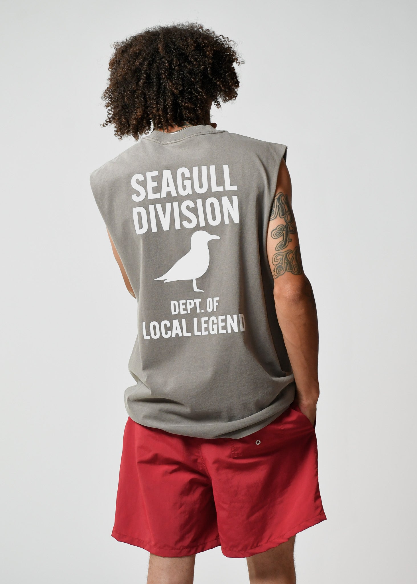 CURRICULUM - SLEEVELESS TEE - SEAGULL DIVISION