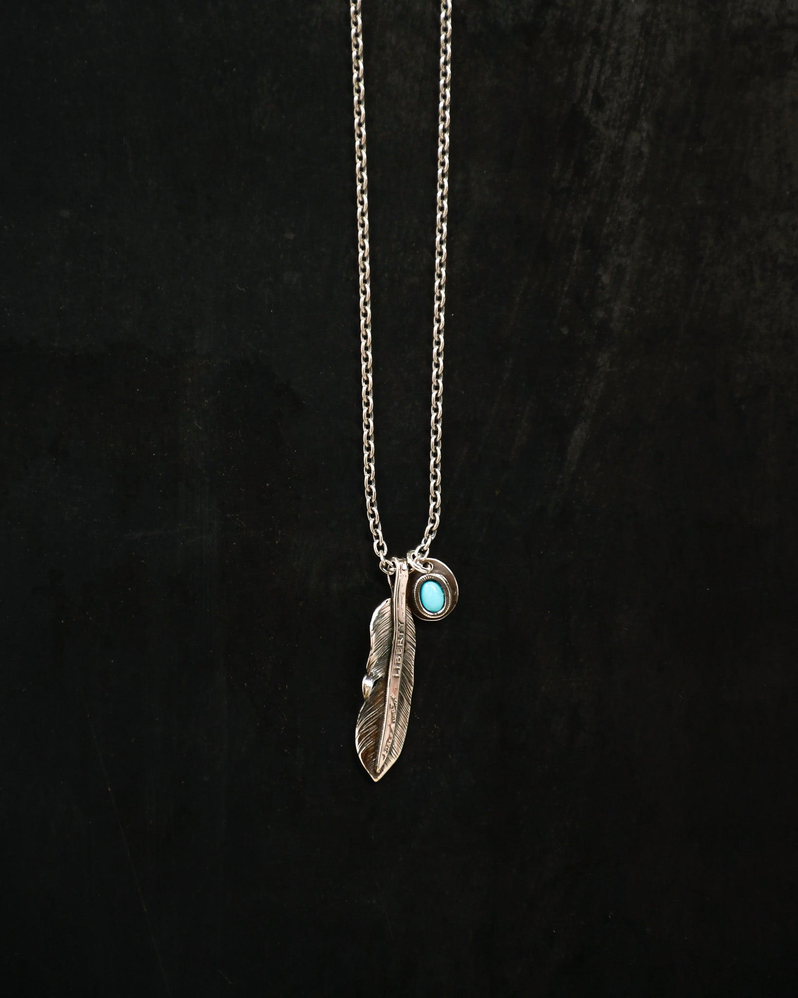 NORTH WORKS - NECKLACE - FEATHER CHARM W/TURQUOISE - 50CM - N-410