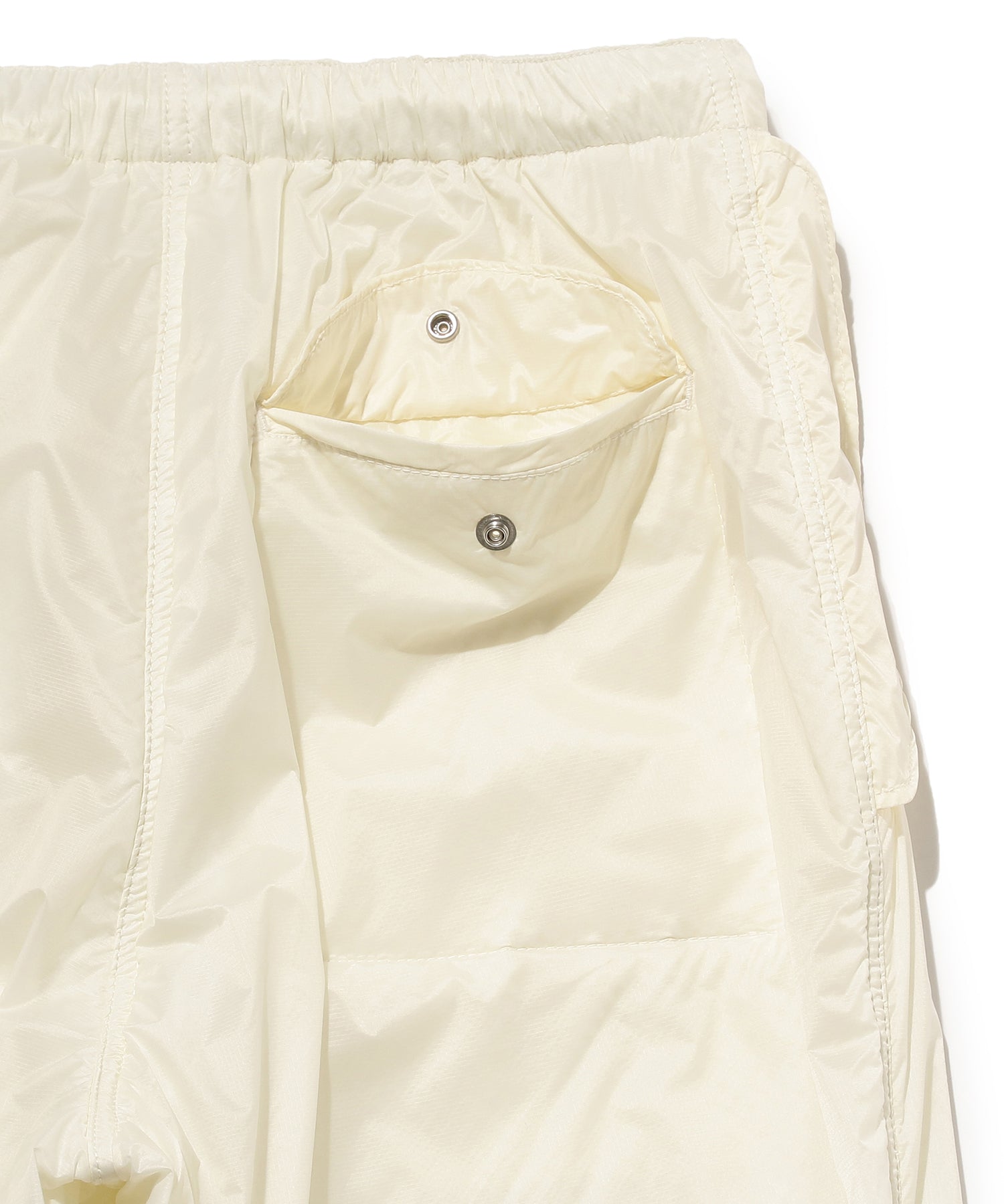 BEAMS+ - MIL OVER PANTS NYLON FLEECE - OYSTER