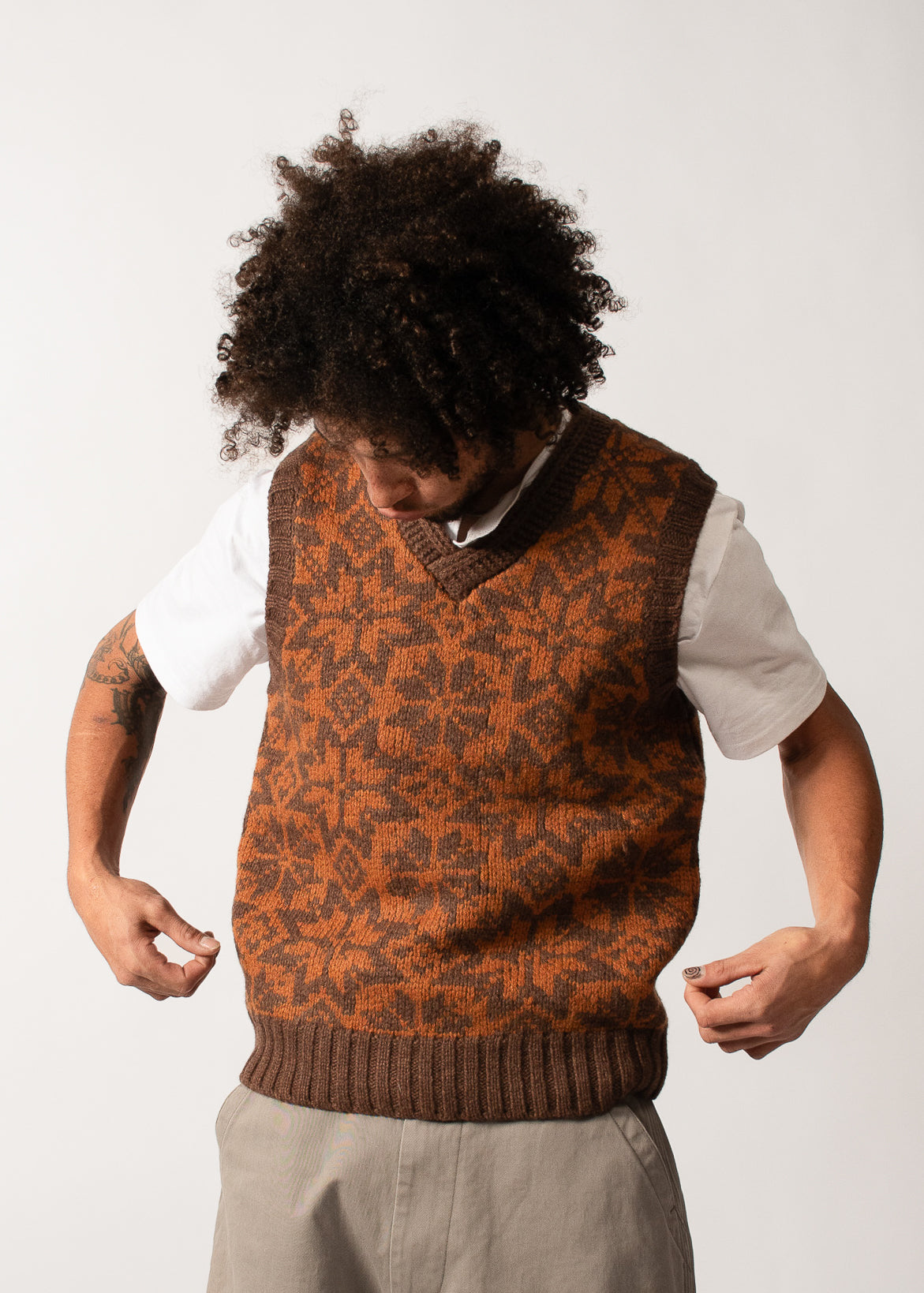 BEAMS+ - SNOW PATTERN VEST 3G - BROWN